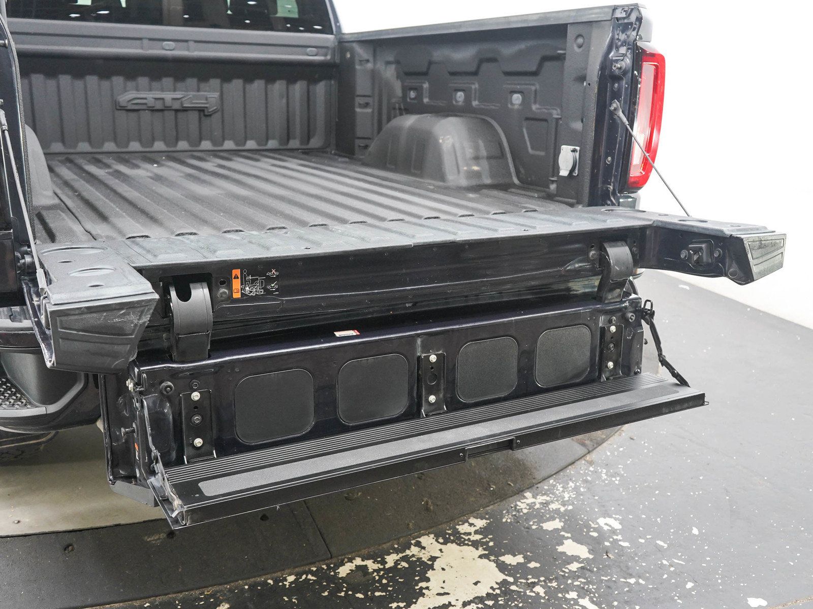 Used 2022 GMC Sierra 1500 AT4 AWD/4WD image 18