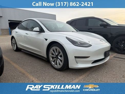 Used 2021 Tesla Model 3 Standard Range Plus RWD image 1