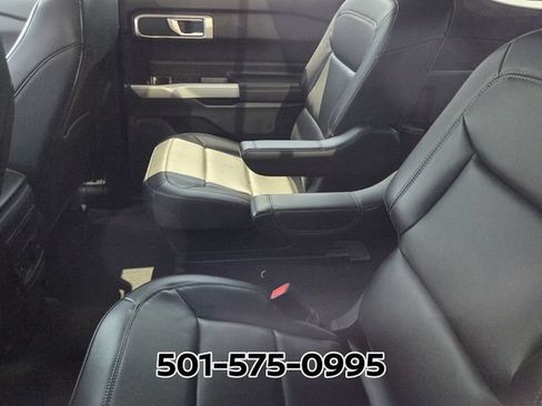 Used 2024 Ford Explorer XLT w/ Equipment Group 202A AWD/4WD image 7