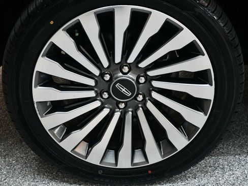 Used 2019 Lincoln Navigator L Reserve w/ Cargo Package image 19