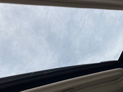 Used 2016 Subaru Crosstrek 2.0i Premium w/ Moonroof Package image 16