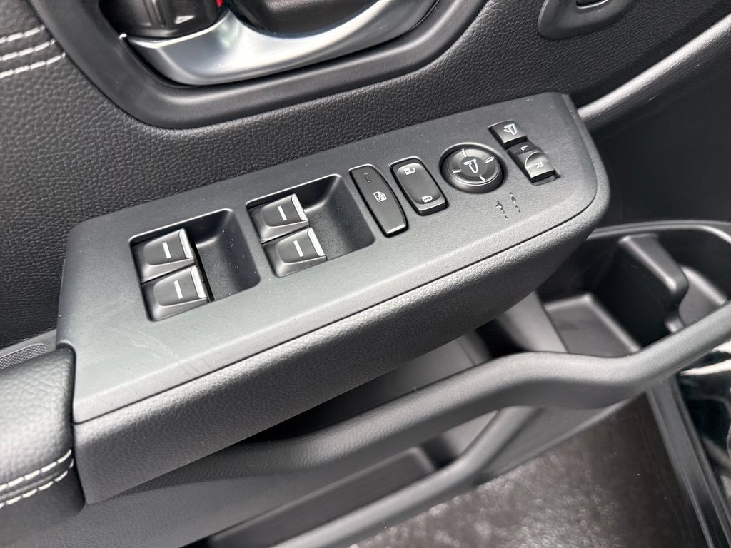 Certified 2026 Honda Pilot Touring image 10