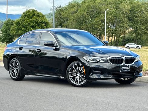 Used 2020 BMW 330i xDrive Sedan w/ Driving Assistance Package AWD/4WD image 1