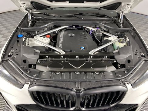 New 2026 BMW X5 xDrive40i w/ M Sport Package image 2