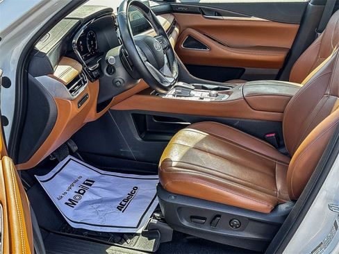 Used 2022 INFINITI QX60 Sensory w/ Cargo Package image 17