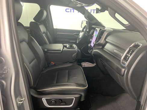 Used 2025 RAM 1500 Laramie AWD/4WD image 39