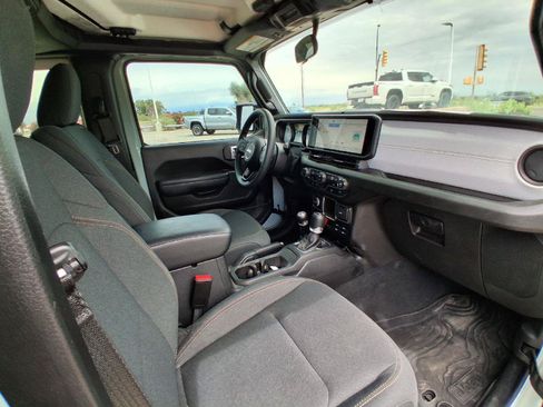 Used 2024 Jeep Wrangler Sport AWD/4WD image 19