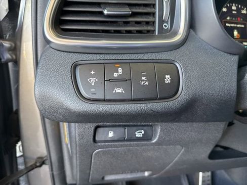 Used 2017 Kia Sorento SX AWD/4WD image 32