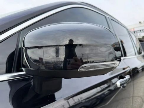 Used 2017 Volvo XC90 T6 Momentum w/ Vision Package image 10