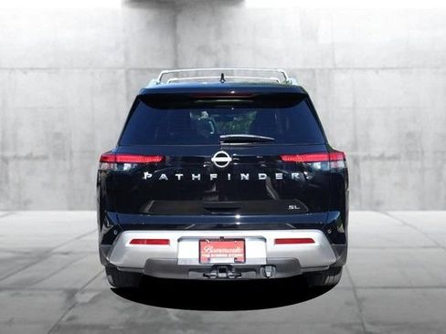 Certified 2025 Nissan Pathfinder SL w/ SL Premium Package FWD image 6