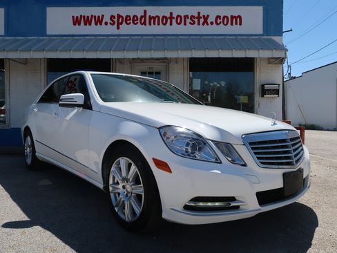 Used 2013 Mercedes-Benz E 350 BlueTEC Sedan image 6