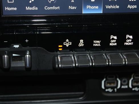 Used 2022 RAM 1500 Limited w/ Body Color Bumper Group AWD/4WD image 56