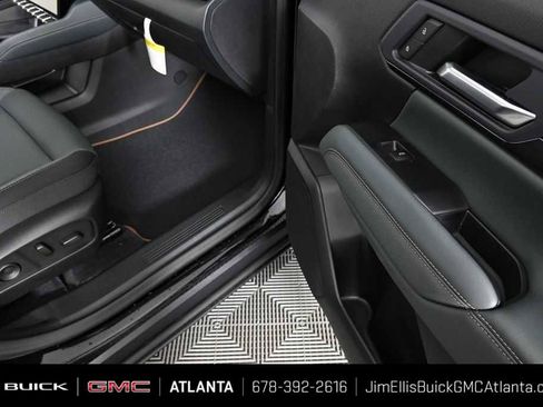New 2026 GMC Terrain AT4 w/ Convenience Package III AWD/4WD image 24