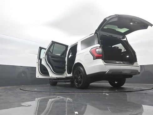 Certified 2021 Ford Expedition Limited image 39