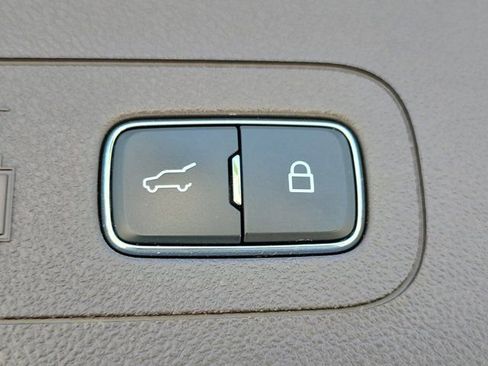 Certified 2024 Lincoln Aviator Reserve w/ Equipment Group 201A RWD image 13