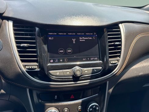 Used 2020 Chevrolet Trax LS w/ Tint and Cruise Package FWD image 11