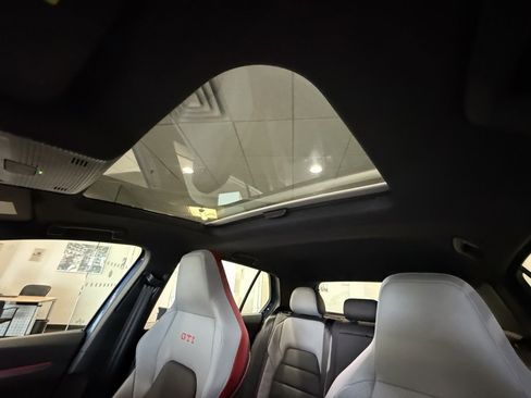 New 2025 Volkswagen GTI SE image 17