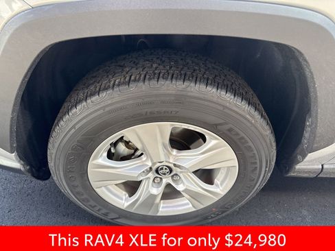 Used 2021 Toyota RAV4 XLE image 13