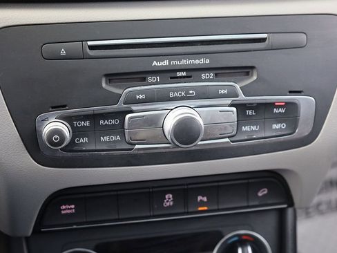 Used 2016 Audi Q3 2.0T Premium Plus w/ Technology Package image 36