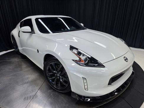 Used 2019 Nissan 370Z Coupe image 39