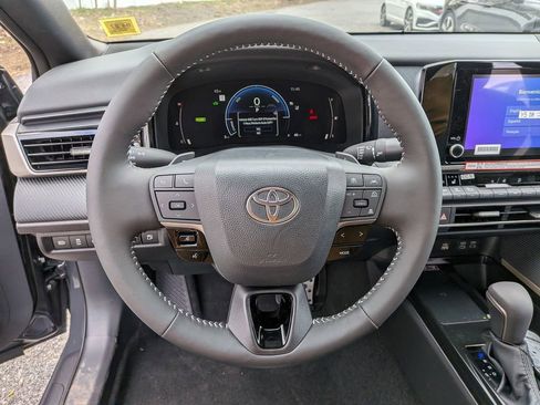 New 2026 Toyota Camry SE FWD image 10