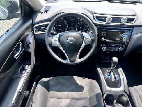 Used 2015 Nissan Rogue SV FWD image 12