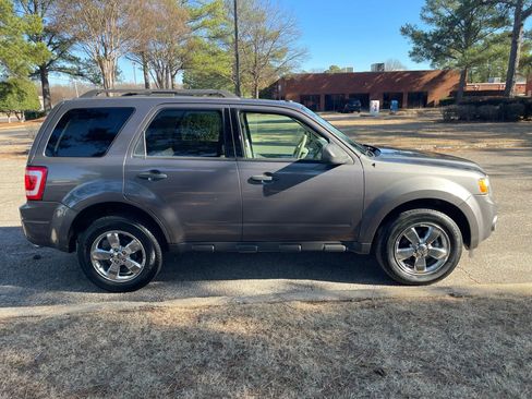 Used 2011 Ford Escape XLT w/ 203A Rapid Spec Order Code image 6