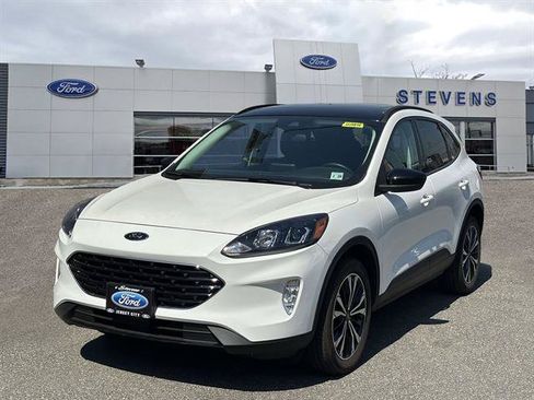 Certified 2022 Ford Escape SEL AWD/4WD image 2
