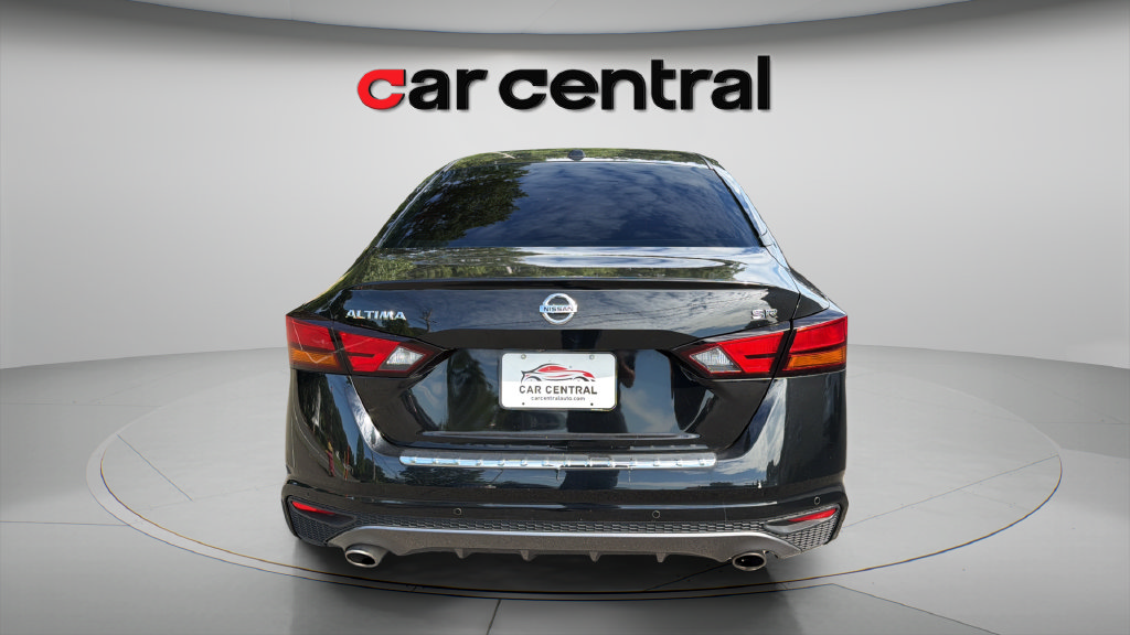 Used 2022 Nissan Altima 2.5 SR FWD image 4