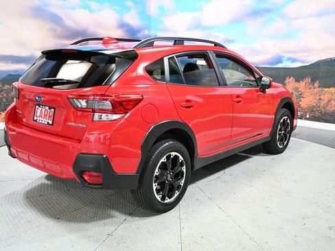 Used 2023 Subaru Crosstrek 2.0i Premium image 9