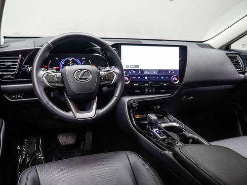 Used 2025 Lexus NX 350h AWD w/ Accessory Package (Z2) image 5