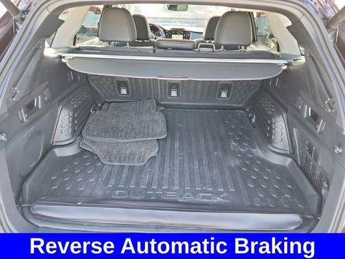 Used 2023 Subaru Outback Limited image 9