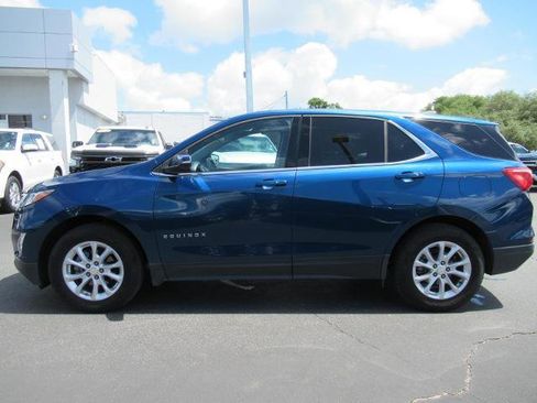 Used 2019 Chevrolet Equinox LT FWD image 2