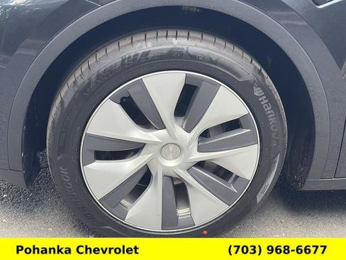Used 2024 Tesla Model Y Long Range RWD image 23