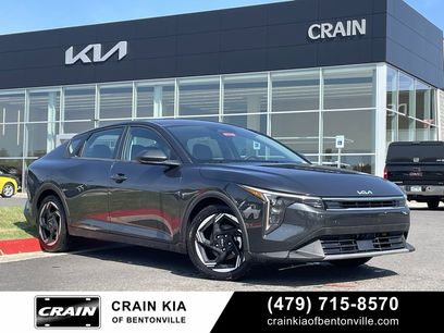 New 2025 Kia K4 EX