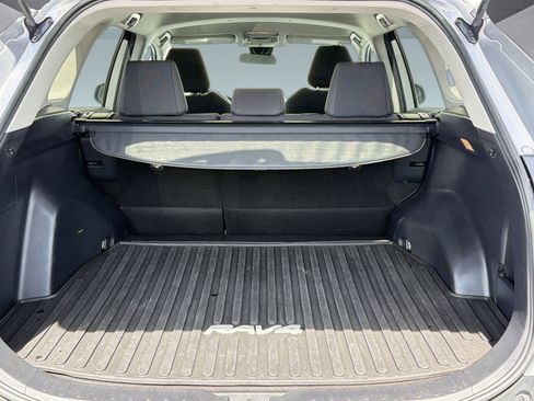 Used 2019 Toyota RAV4 LE w/ All Weather Liner Package AWD/4WD image 29