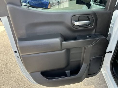 Used 2023 Chevrolet Silverado 1500 Custom AWD/4WD image 31