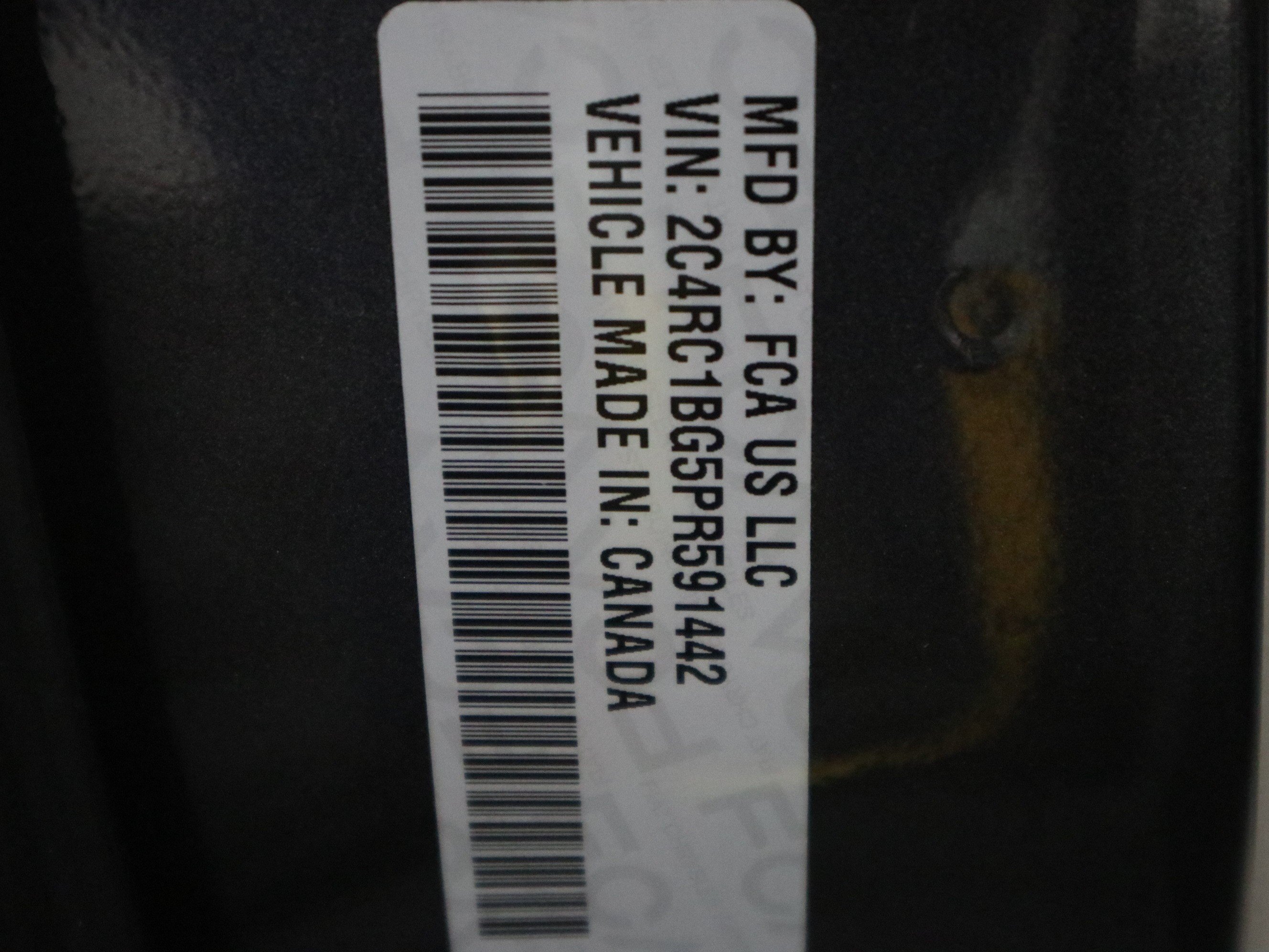 Used 2023 Chrysler Pacifica Touring-L FWD image 36
