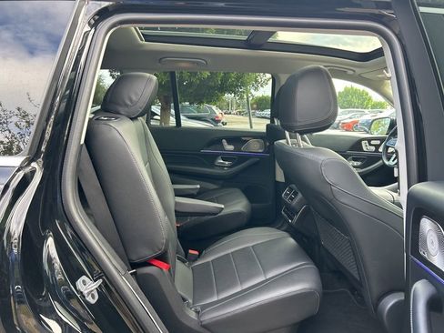 Used 2023 Mercedes-Benz GLS 450 4MATIC image 44