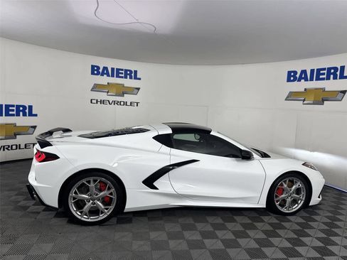 Used 2023 Chevrolet Corvette Stingray Preferred Cpe w/ Z51 Performance Package RWD image 6