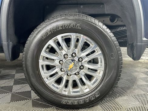 Used 2022 Chevrolet Silverado 2500 High Country image 35