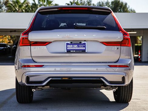 New 2026 Volvo XC60 B5 Plus image 5