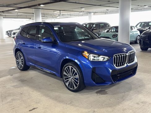 Used 2024 BMW X1 xDrive28i w/ Technology Package AWD/4WD image 2