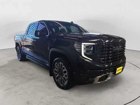 Used 2023 GMC Sierra 1500 Denali Ultimate AWD/4WD image 3