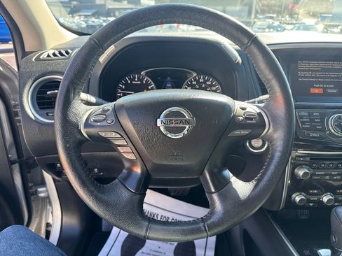 Used 2019 Nissan Pathfinder SL w/ Rock Creek Edition image 14