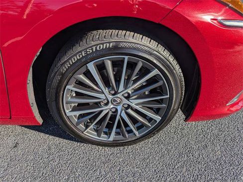 Certified 2025 Lexus ES 350 w/ Premium Package image 11