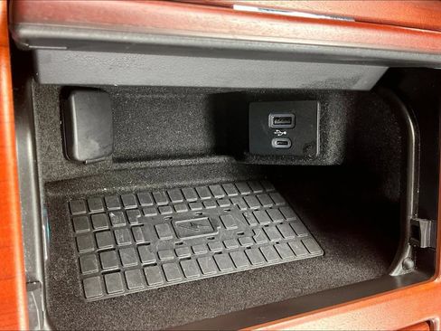 Used 2022 Lincoln Navigator Reserve AWD/4WD image 15