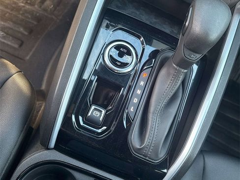 Used 2023 Chevrolet Colorado W/T image 23