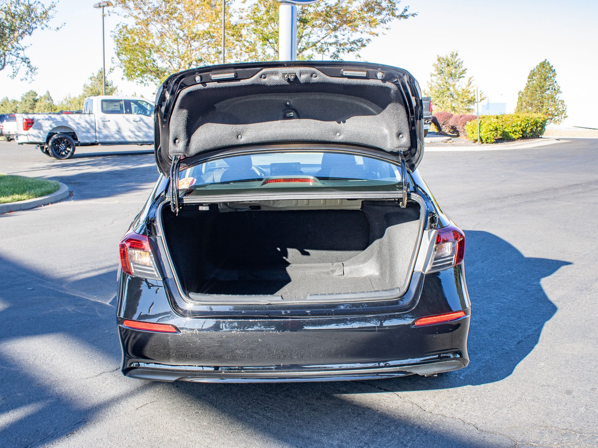 Used 2025 Honda Civic LX image 10