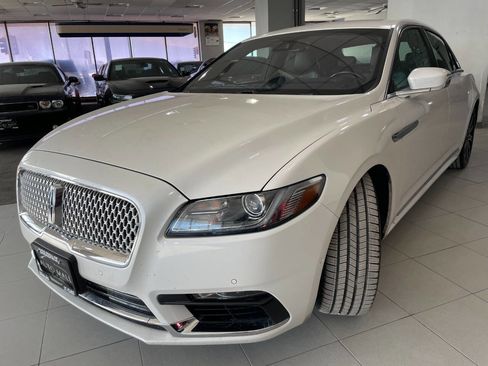 Used 2018 Lincoln Continental Reserve image 3